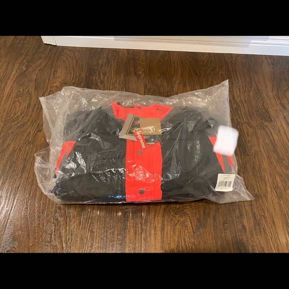 Supreme x North Face - RTG small TNF - Picture 3 of 4
